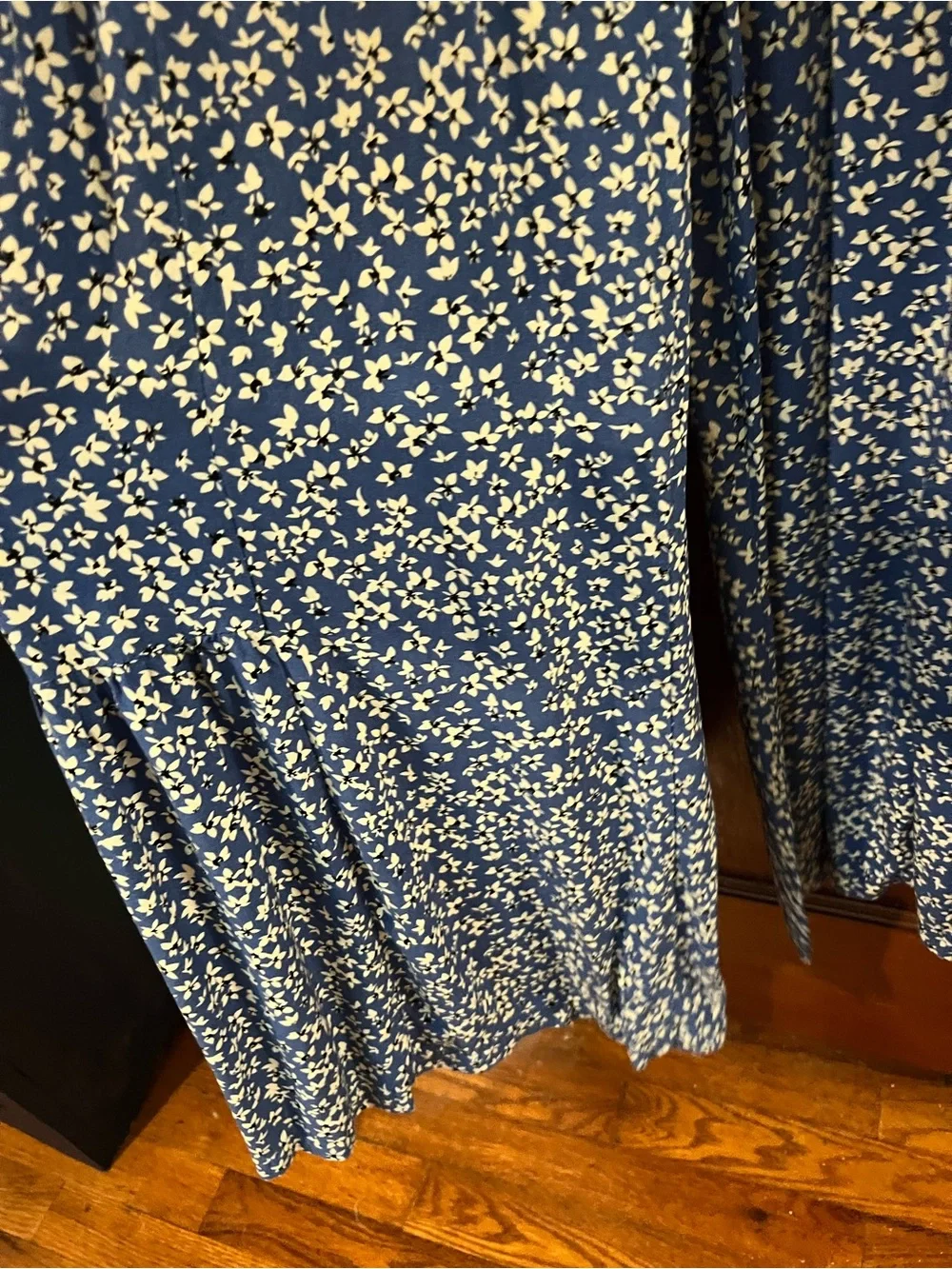 Millibon Blue Floral Wide Leg Jumpsuit Romper Size Medium Boho Smocked Bodice - Picture 4 of 8